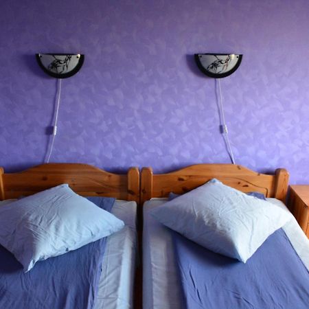 Viesu Nams Pupoli Hotell Dundaga Exteriör bild
